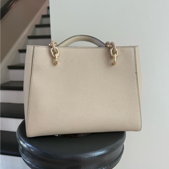 Michael Kors Beige Tote with Gold Chain - Picture 2 of 13